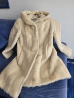 Nutria Jacke beige mit Kapuze Hessen - Gründau Vorschau