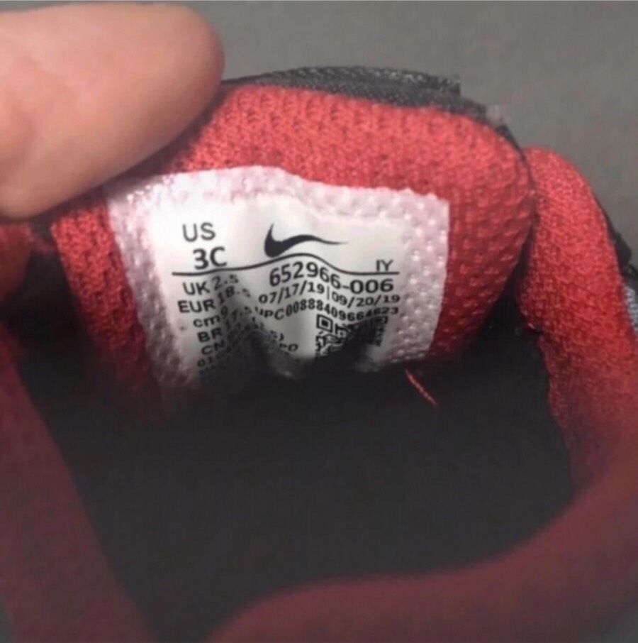 Nike Babyschuhe 18,5 Größe in Düsseldorf