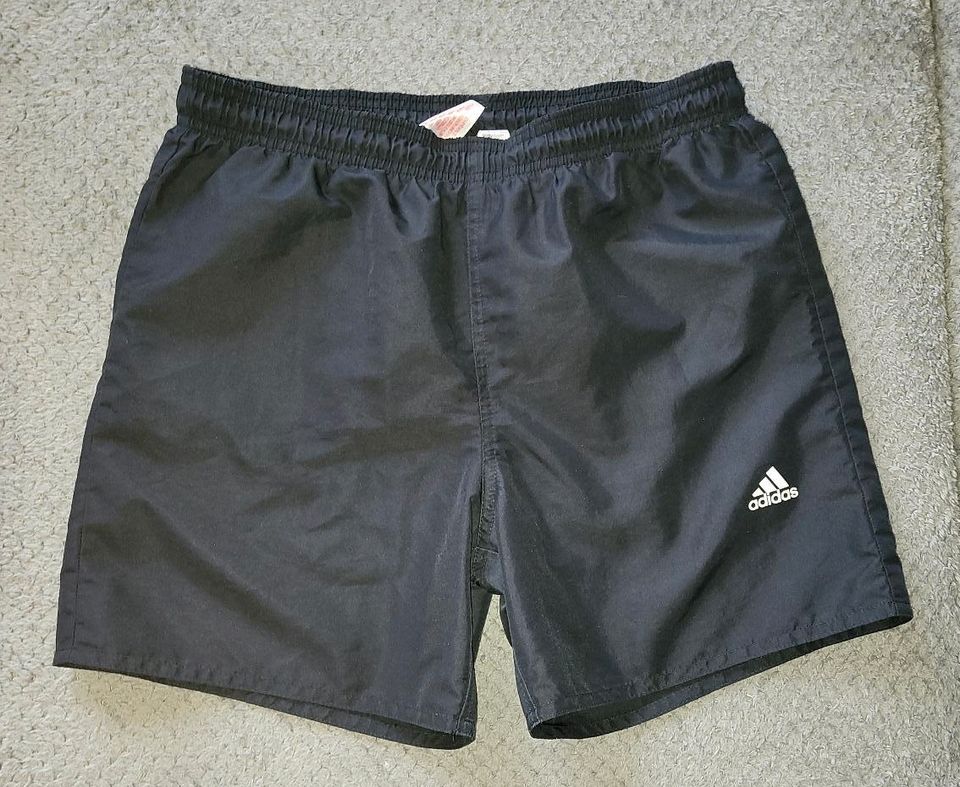 Adidas Badehose Gr. 164 wie neu in Holzweißig