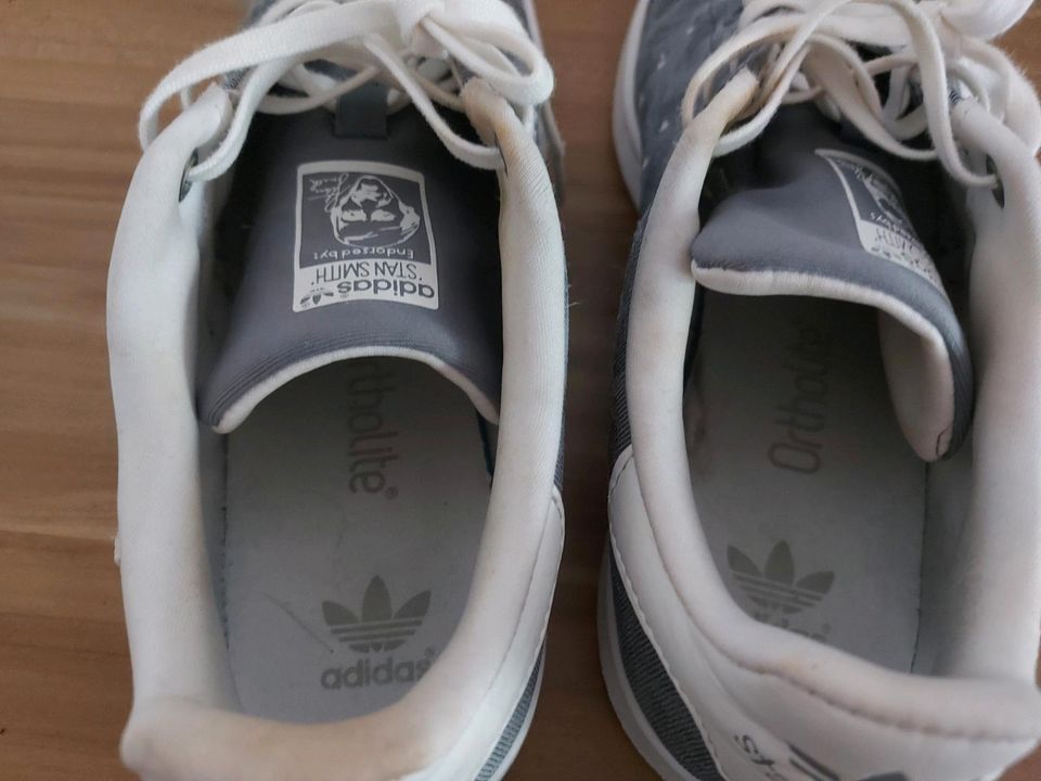 Adidas Stan Smith Leo Sneaker Schuhe grau  Gr. 40 in Waldfeucht