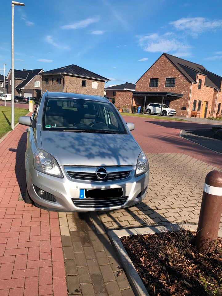 Verkaufe ein Opel Zafira BJ. 12.2010 in Lohne (Oldenburg)