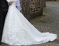 Hochzeitskleid mit Schleppe und Reifrock, Handgestickt Baden-Württemberg - Dauchingen Vorschau