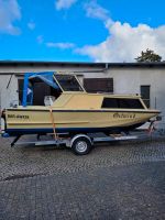 Kajütboot Motorboot Angelboot mit Trailer Brandenburg - Wustermark Vorschau