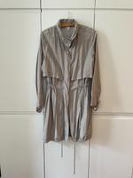 Silber-grauer Trenchcoat von Monki Bonn - Bad Godesberg Vorschau