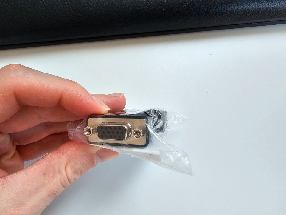 DVI To VGA dongle in Hamburg