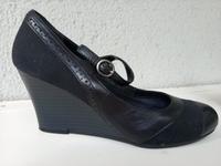 Vagabond Keilabsatz feine Lederschuhe Keilpumps Köln - Raderthal Vorschau