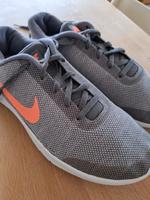 Nike Sportschuhe 40 top Zustand Baden-Württemberg - Emmendingen Vorschau
