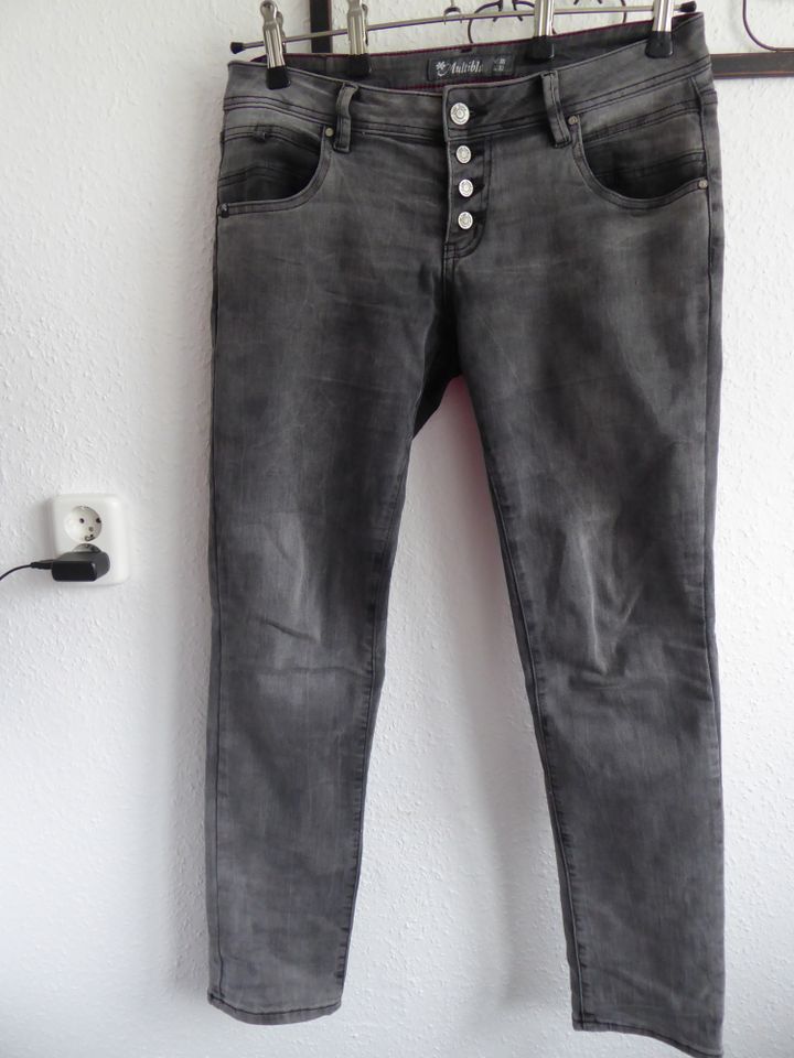 Multiblue Jeans / Jeans Fritz grau W38 L32 in Berlin