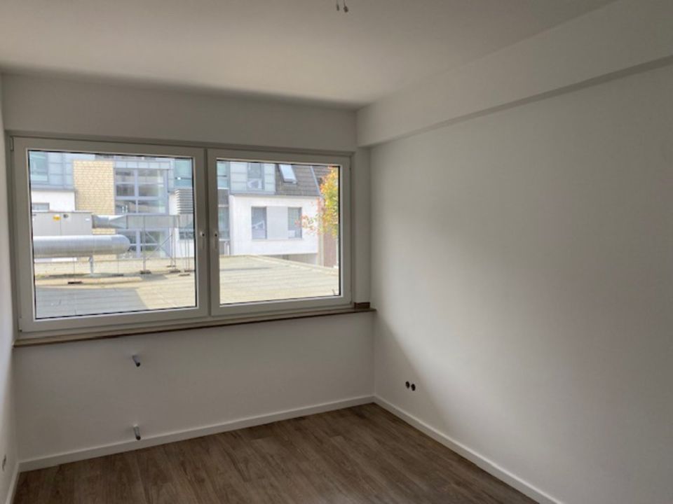 Kernsanierte 5-Zimmer Wohnung GV-Fußgängerzone in Grevenbroich