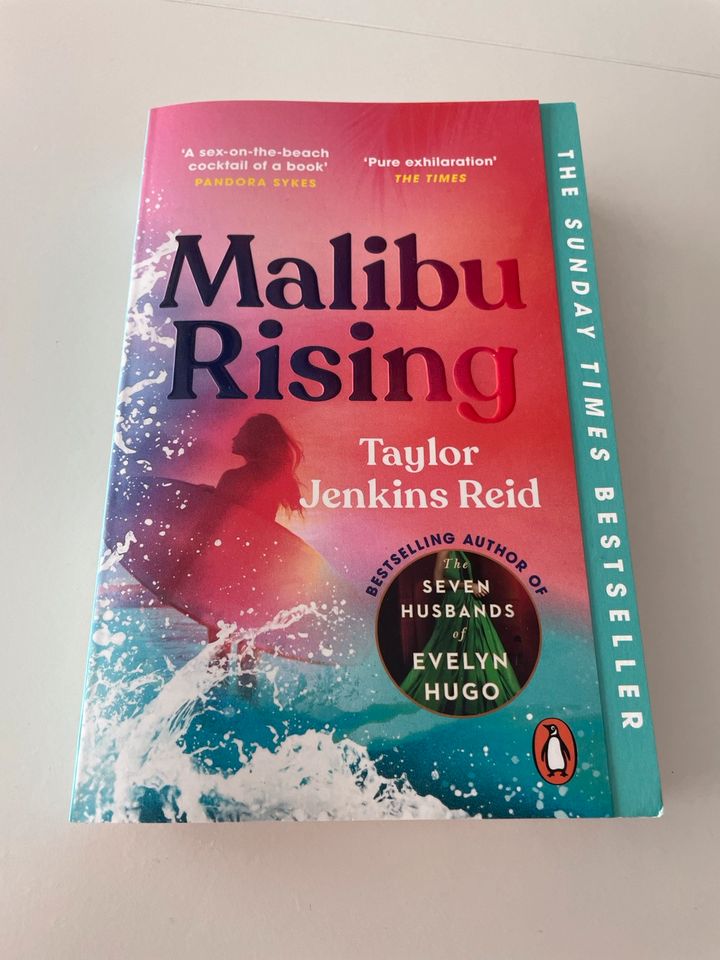 Malibu Rising von Taylor Jenkins Reid auf englisch NEU UNGELSEN in Augsburg