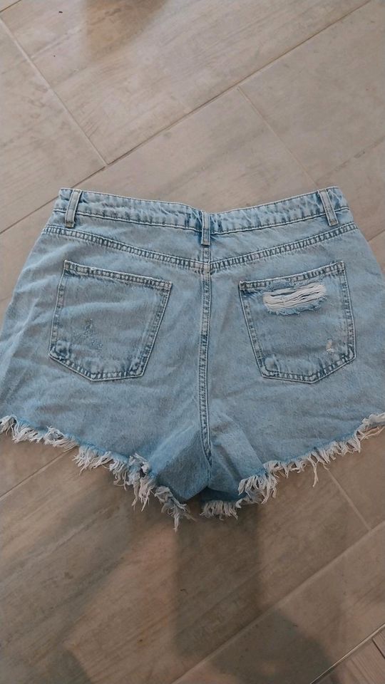 Jeansshort Neu Trendyol in Lünen