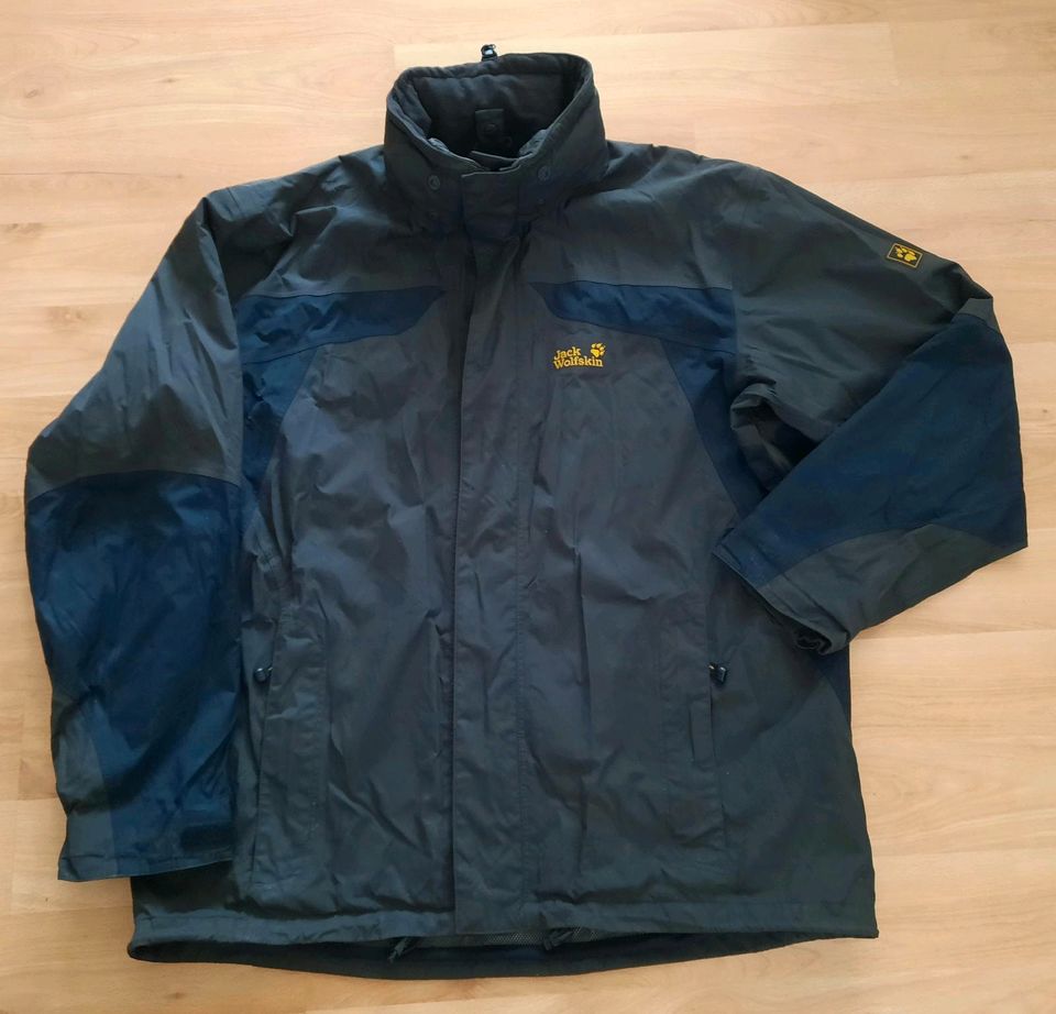 Jack Wolfskin Herren Jacke mit Kapuze Übergangsjacke Outdoor in Celle