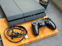 PS4 PlayStation 4 mit Controller Top Berlin - Charlottenburg Vorschau