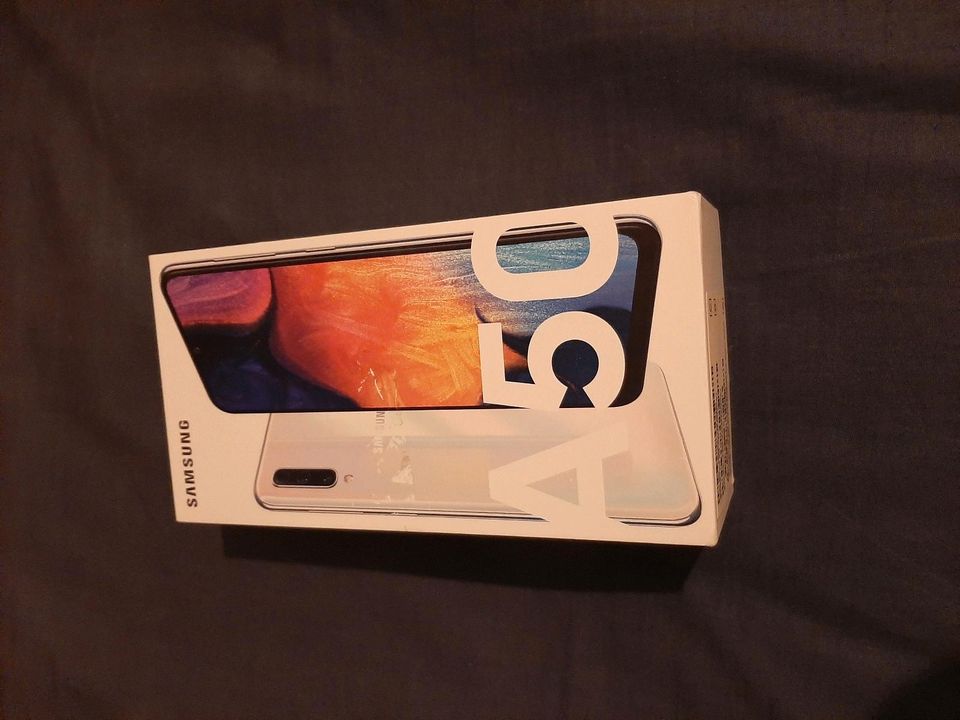 Samsung A50 128GB mit Orginalverpackung und Handyhülle in München