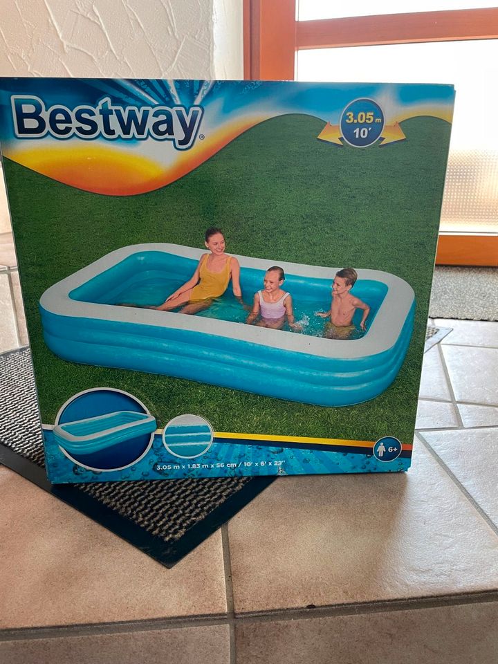 Bestway Family Pool "Deluxe" Blau, 305 x 183 x 56 cm neu in St. Wendel