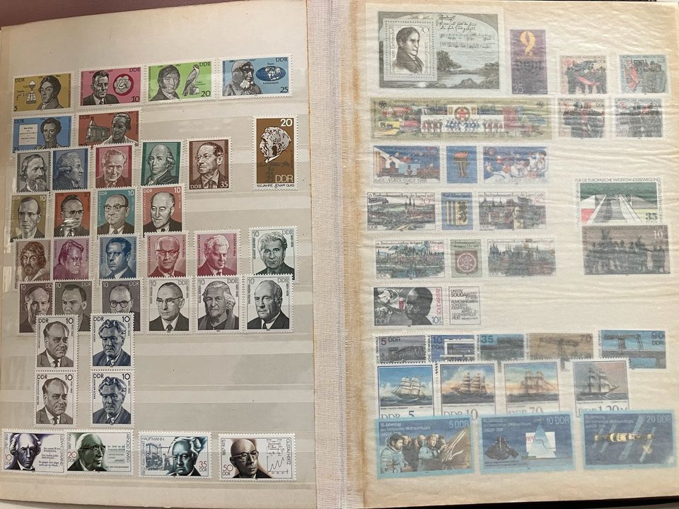 DDR Briefmarken Album in Berlin