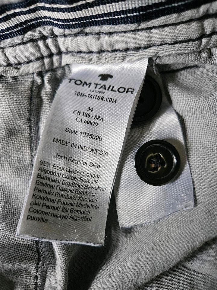 Tom Tailor Herren kurze Hose Gr. 34 in Schwerin