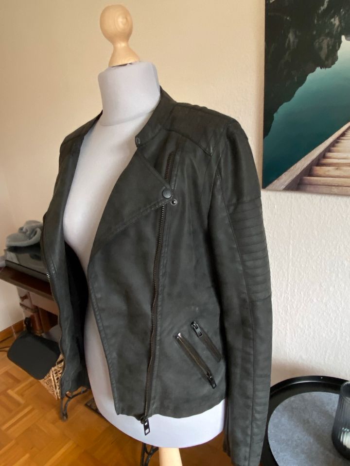 Only Kunstleder Jacke/ Anthrazit/ gebraucht / guter Zustand/Gr.40 in Bielefeld