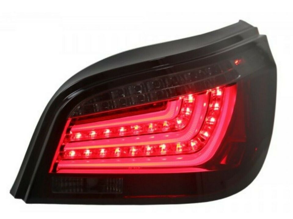 Led Lightbar Rückleuchten rot schwarz für BMW E60 Limo BJ 03 - 07 in Calden