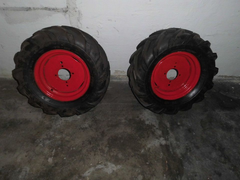 2 AS Räder 23x 10.50-12 6 PR BKT auf 12 Zoll Felgen in Kiel