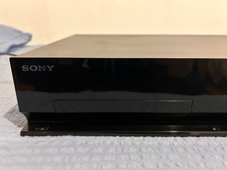 Sony Blu ray Player // HBD-E370 3D in Berlin