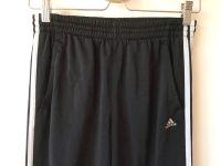 Adidas Jogginghose Hose Sporthose Schwarz mit Taschen 164 XS Bayern - Ustersbach Vorschau