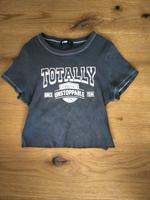Graues, beschriftetes Croptop/Shirt Hessen - Limburg Vorschau