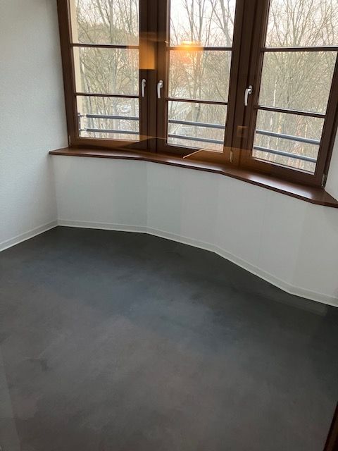 3 Zimmer-DG-Maisonette-Wohnung mit EBK, Loggia & Aufzug! in Plauen