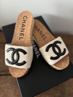 Chanel Sandalen Pantoletten Schuhe Kork Tweed 38 Nordrhein-Westfalen - Mülheim (Ruhr) Vorschau