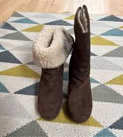 UGG Lynnea braun 40 neu Nordrhein-Westfalen - Blankenheim Vorschau