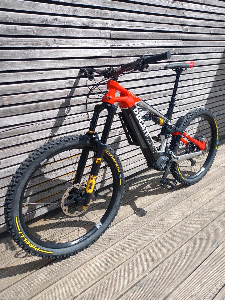 DUCATI TK01 RR ÖHLINS SHIMANO EP8 THOK E-BIKE E-MTB in Erbach