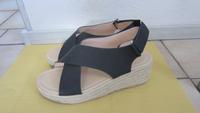 Sandalette Keilabsatz Gr. 40 schwarz Bayern - Haibach Unterfr. Vorschau