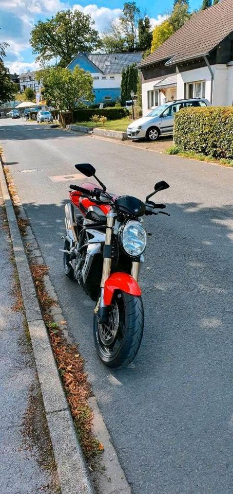 MV Agusta Brutale 989 in Erkelenz