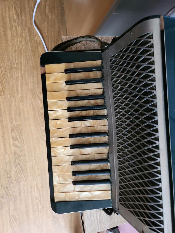 Altes Harmonium in Saarbrücken