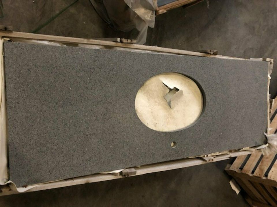 ABVERKAUF Waschtischplatten aus Granit! Mit Ausschnitt in Glücksburg