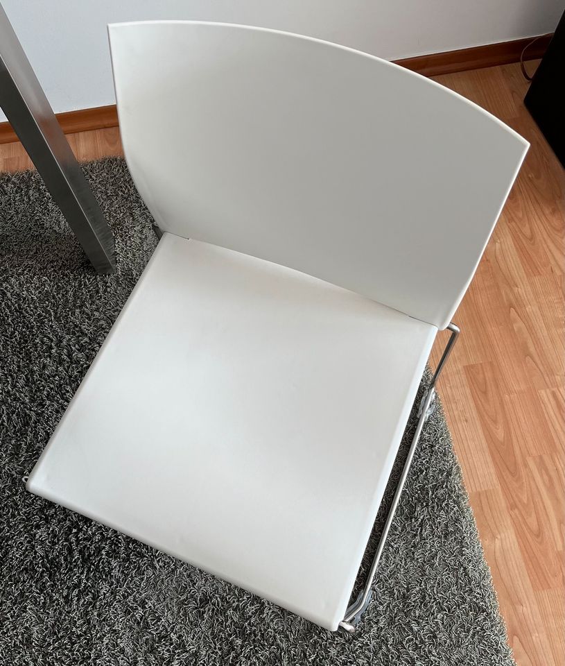 2 Design-Stühle in Köln