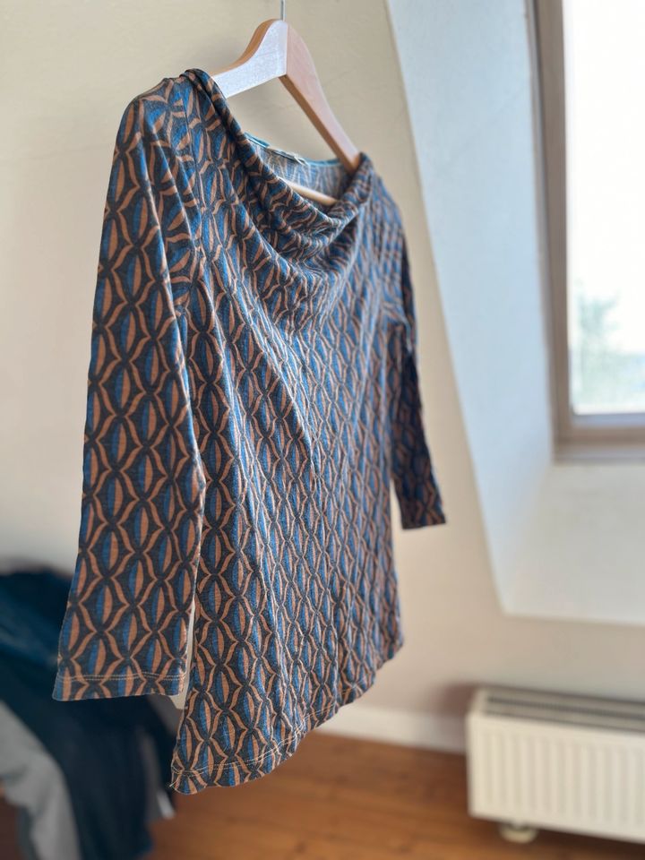 Shirt/Bluse mit Wasserfallausschnitt von Boden, Größe 40 in Bremen