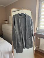 Grauer Cardigan Strickjacke Größe M Bayern - Regensburg Vorschau
