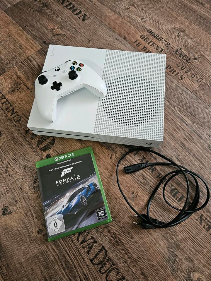 Xbox One S 1TB in Lautertal