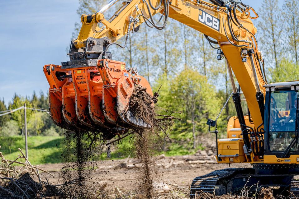 Westtech Woodcracker G1650 Roderechen / Greifarme  Bagger lagernd in Burghaun