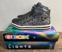 Geox Sneaker lights high grau Glitzer 27 Mädchen Nordrhein-Westfalen - Ascheberg Vorschau