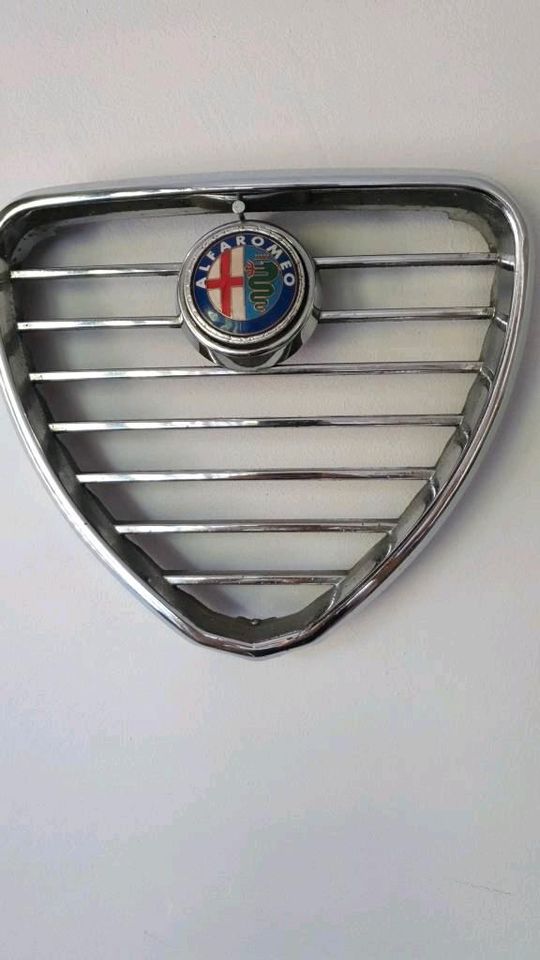 Alfa Romeo Kühlergrill in Püttlingen