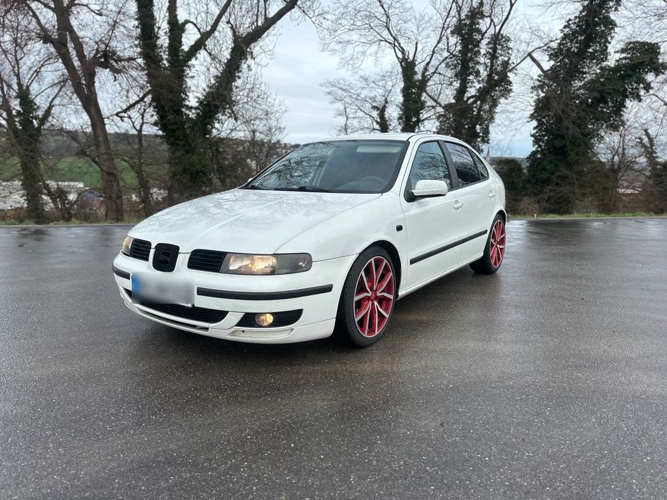 Seat Leon 1M 1.9TDI weiß in Neuenstadt