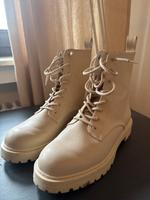 Beige Boots von H&M Gr 41 Rheinland-Pfalz - Langsur Vorschau