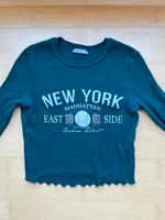 Grünes Crop-Top „New York“ von Bershka – Größe S (36) Hessen - Obertshausen Vorschau