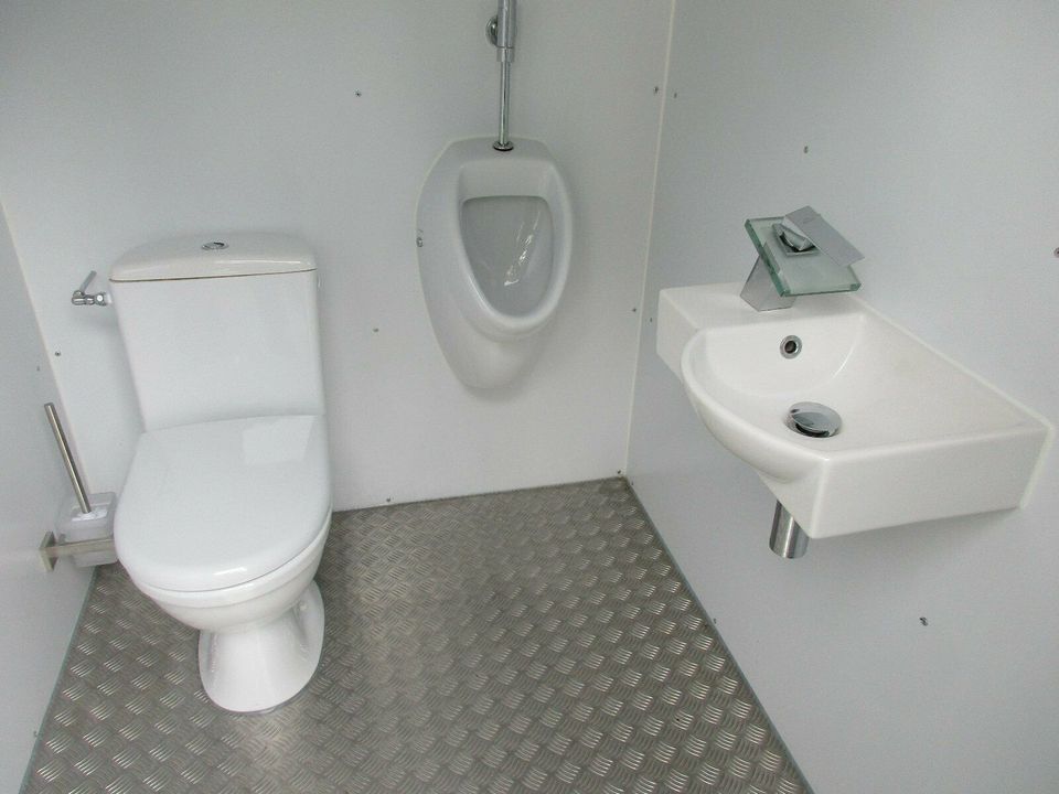 Neuwertiger Toilettenwagen zu vermieten, 2 Damentoiletten. in Wettringen