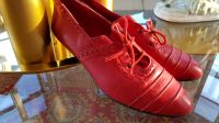 Vintage Schuhe rot Gr 38/39 Tamaris 90 th Nordrhein-Westfalen - Bad Honnef Vorschau