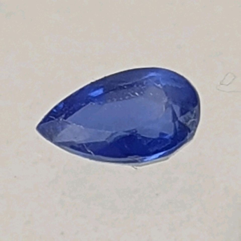 Echter fac. Saphir Tropfen ( 0,33 ct.) 5 x 3 mm / Burma in Recklinghausen