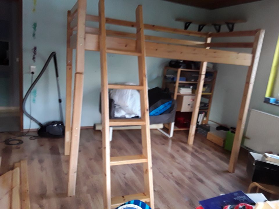 Gut erhaltenes Hochbett ohne Matratze - IKEA Sultan Lade in Deizisau 