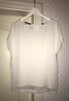 Esprit Shirt Bluse L 40 42 44 Glitzer Damen Neuwertig Edel Weiß Niedersachsen - Beckdorf Vorschau